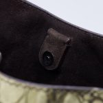 Miu miu Kroko-Look Handtasche Vintage Gelb