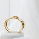 Chanel Armreif Massiv halb Vintage