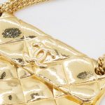 Chanel Vintage Brosche Flap Bag