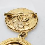 Chanel Vintage Brosche Münze