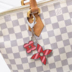 Louis Vuitton Anhänger Sweet Stripes Flower