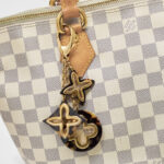 Louis Vuitton Anhänger Sweet Stripes Flower