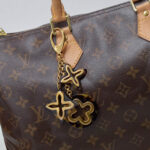 Louis Vuitton Anhänger Sweet Stripes Flower