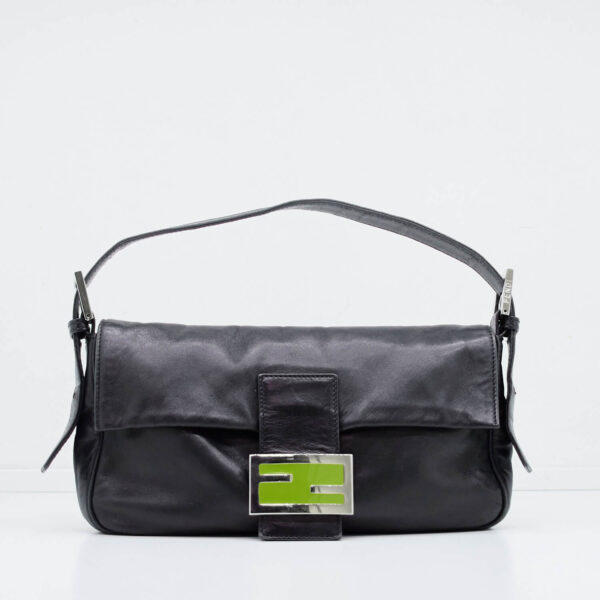 Fendi Schultertasche Grau SHW