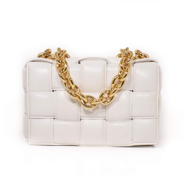 Bottega Veneta Chain Cassette in Chalk